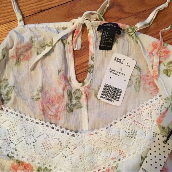 🌸NWT Forever 21 Lingerie Floral PJ Set🌸 - Picture 4 of 5